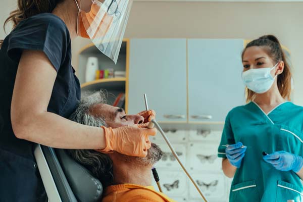 Can A Dentist Rebuild A Damaged Tooth With A Dental Restoration?